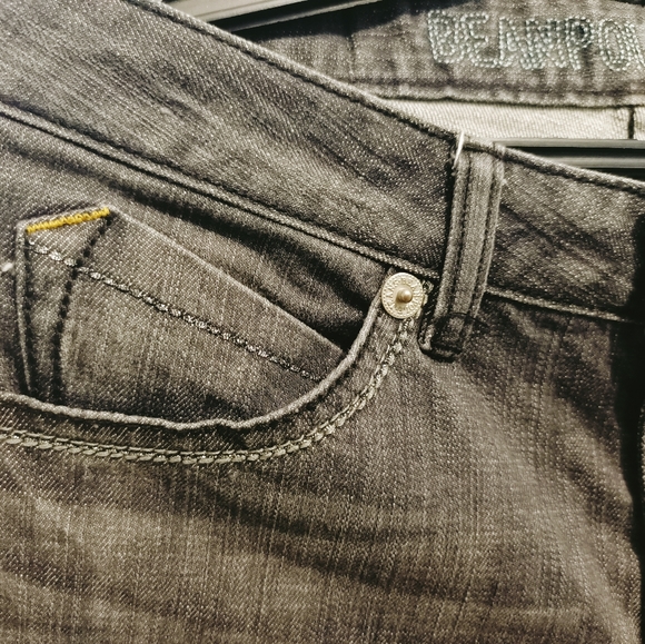 Beanpole - Picture 3 of 12